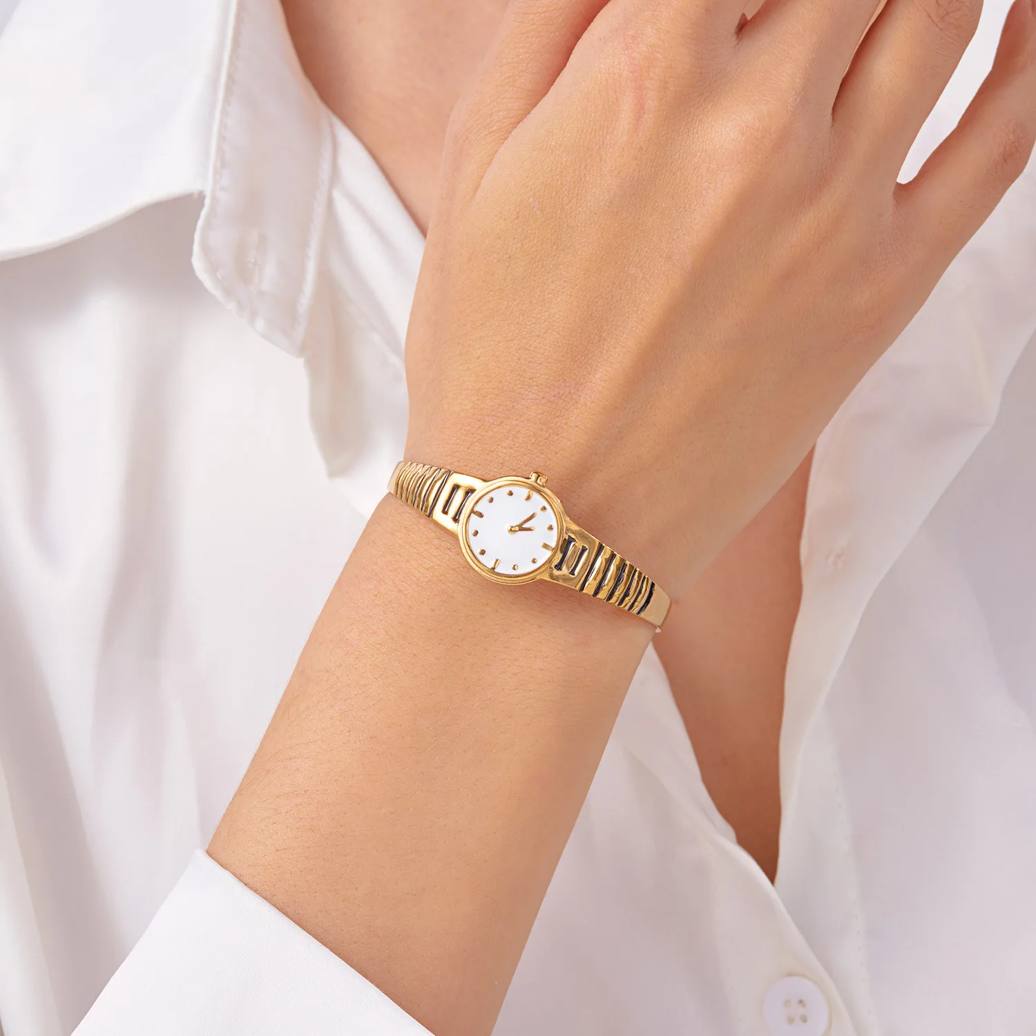 New watch stainless steel open bracelet female personality versatile strap does not fade high-end bracelet