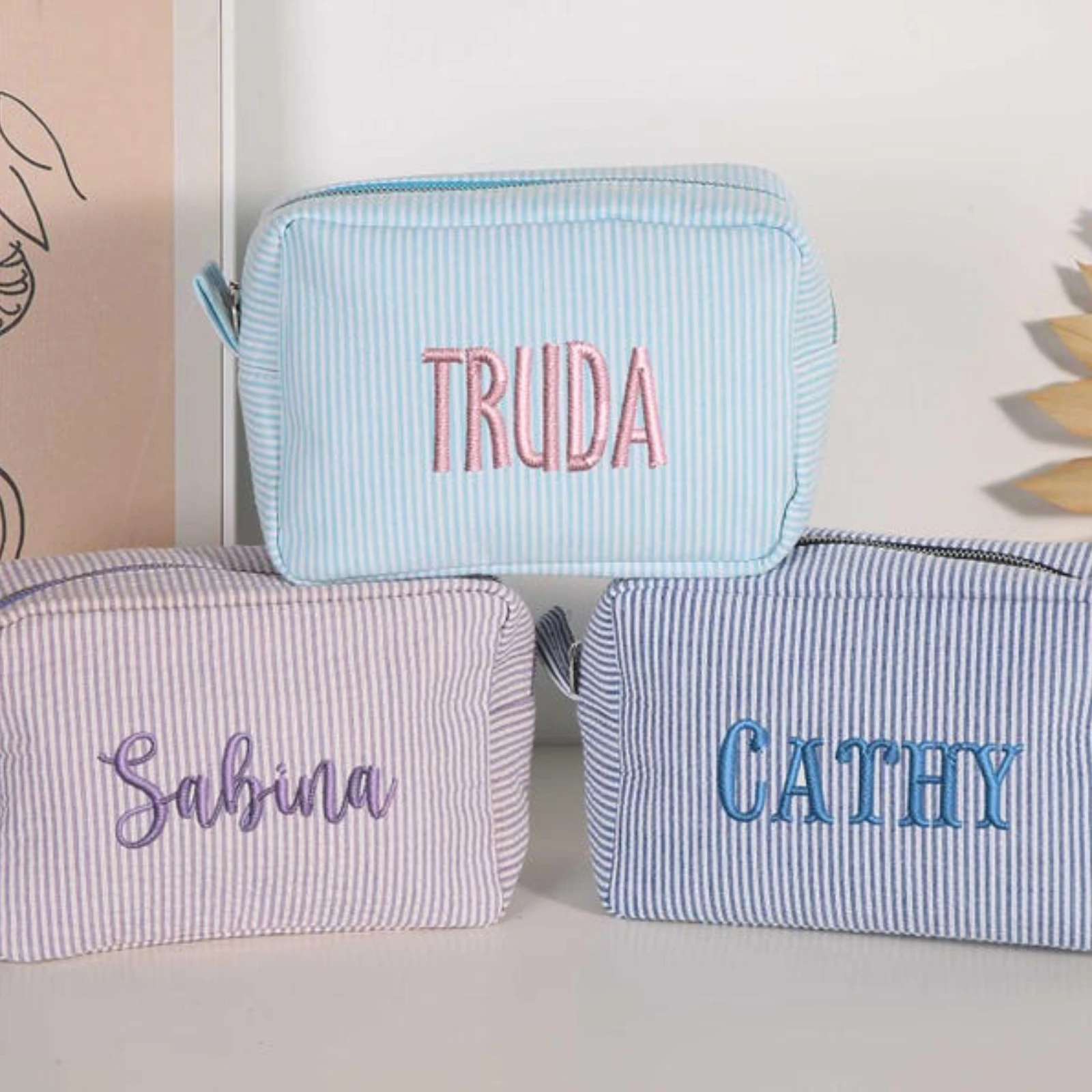 Personalized Seersucker Makeup Bag, Cosmetic Bag, Bridal Party Gifts, Makeup Organizer