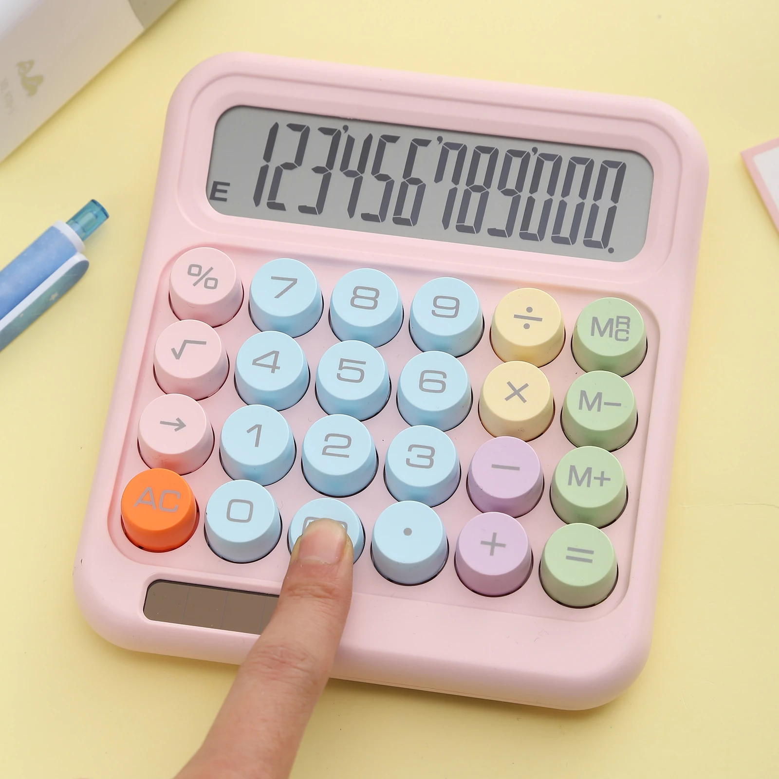 آلة حاسبة مكونة من 12 رقمًا لسطح المكتب مع شاشة LCD كبيرة تعمل بالطاقة الشمسية وبطارية للاستخدام المنزلي والمكتب والمدرسة والأعمال المالية