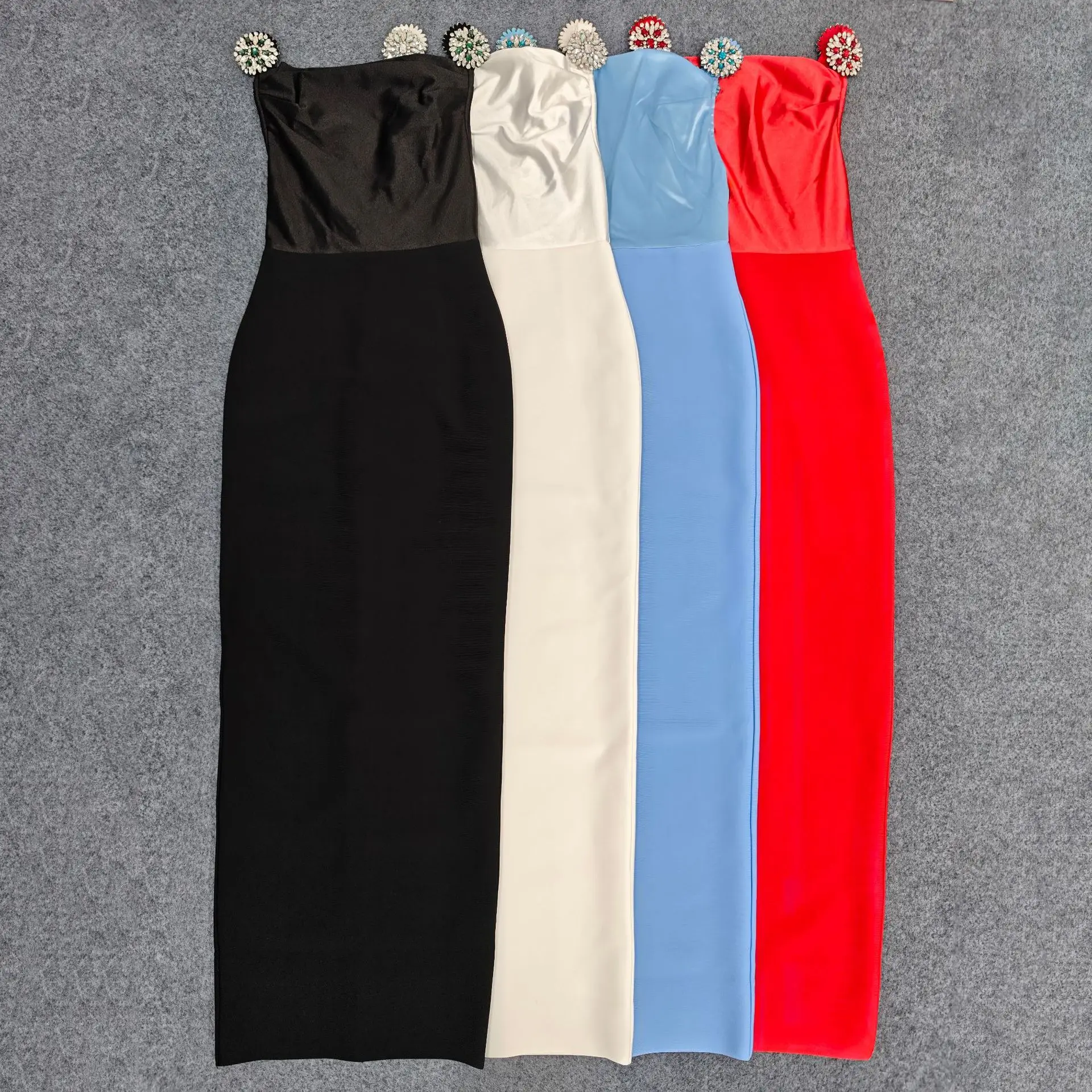 ชุดเดรสยาวรัดรูปหรูหราประดับเพชรสำหรับงานปาร์ตี้ ค็อกเทล งานพรอม ดีไซน์เซ็กซี่แบบไม่มีแขน เหมาะสำหรับผู้หญิงที่ต้องการความสง่างามแบบคนดัง