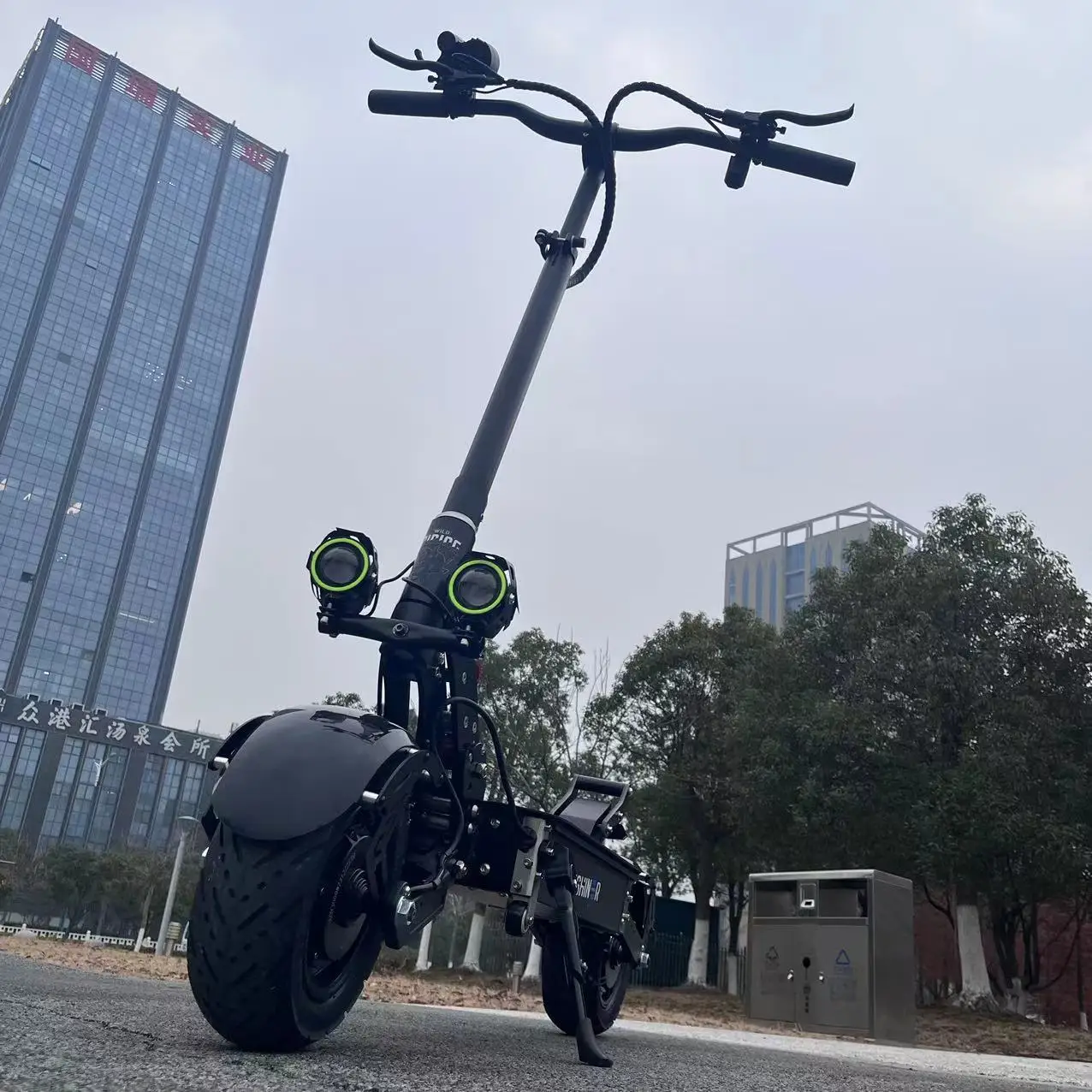 

6000Watt Electric Scooter 60V Dual Motor Fast Max Speed 80 Km/h 50MPH 5600W 11 Inch Powerful Two Wheels Adult E Scooters