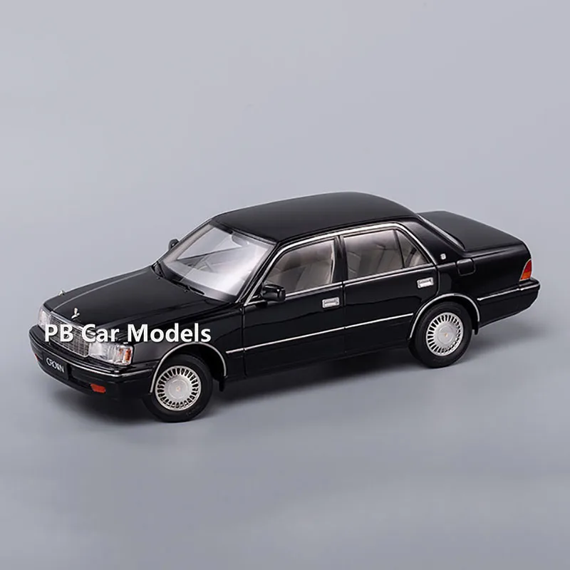 1: 18 KengFai 10th generation simulation car model suitable for Crown 155 CROWN alloy