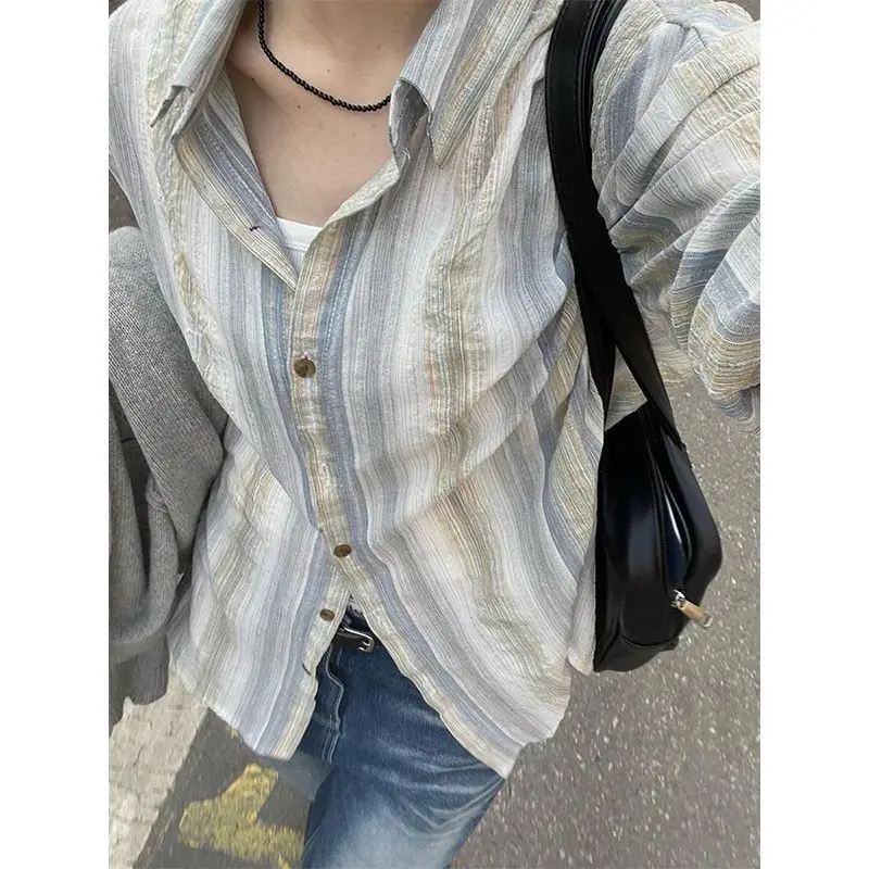 

Hong Kong Sle Trendy adient Striped Long Sve irt Thin Loose Women's Sun Protection Clothing Versatile Top Cotton 00%