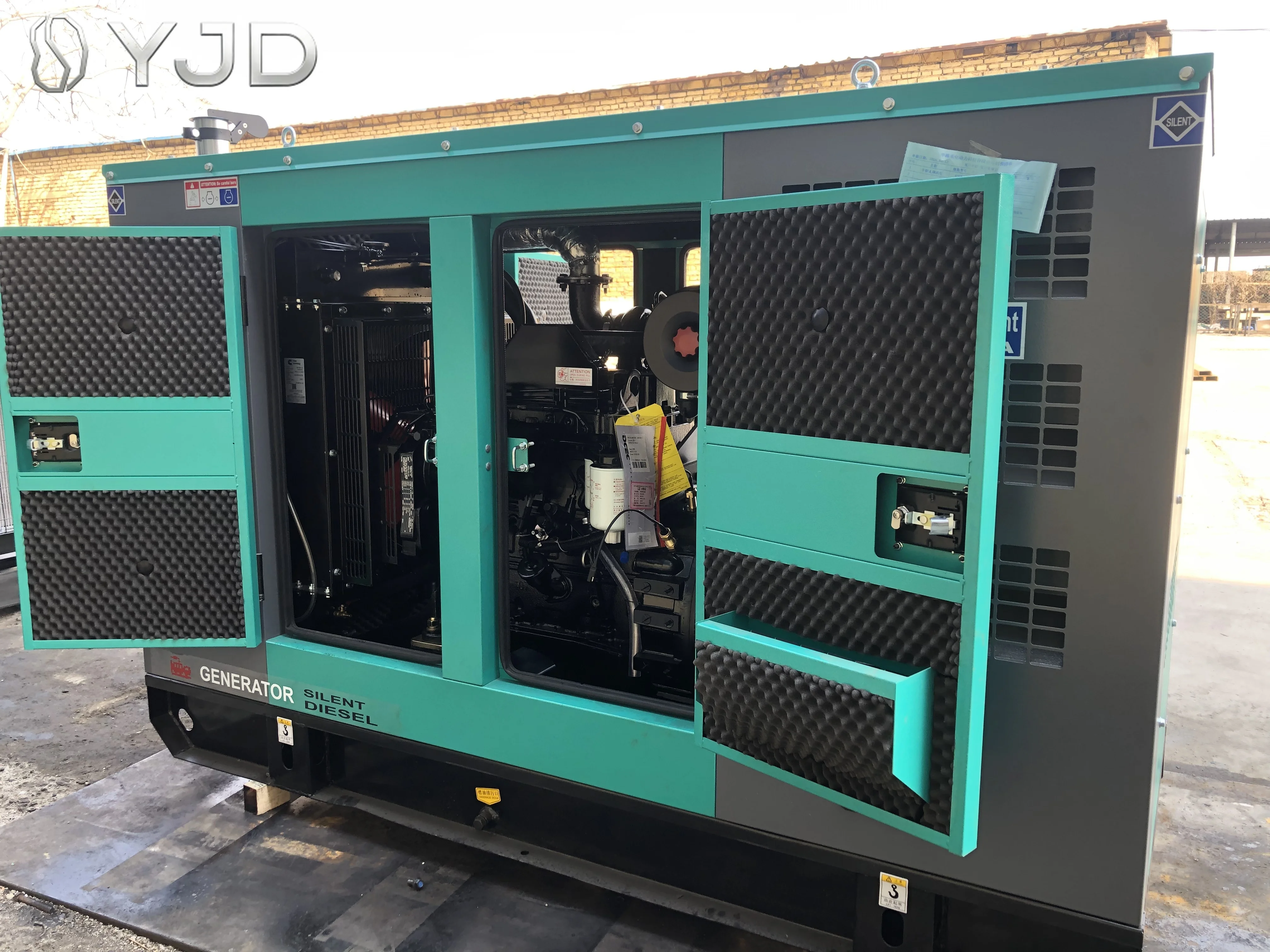 Super Silent Low Noise Prime Power 500KVA 600KVA CUMINS Engine Brand Single/Three Phase  Diesel Generator Set 110/230V 220V