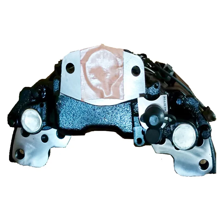 

Hot Truck Brake System: calipers are single-pushed with a 17.5-inch bus brake caliper assembly