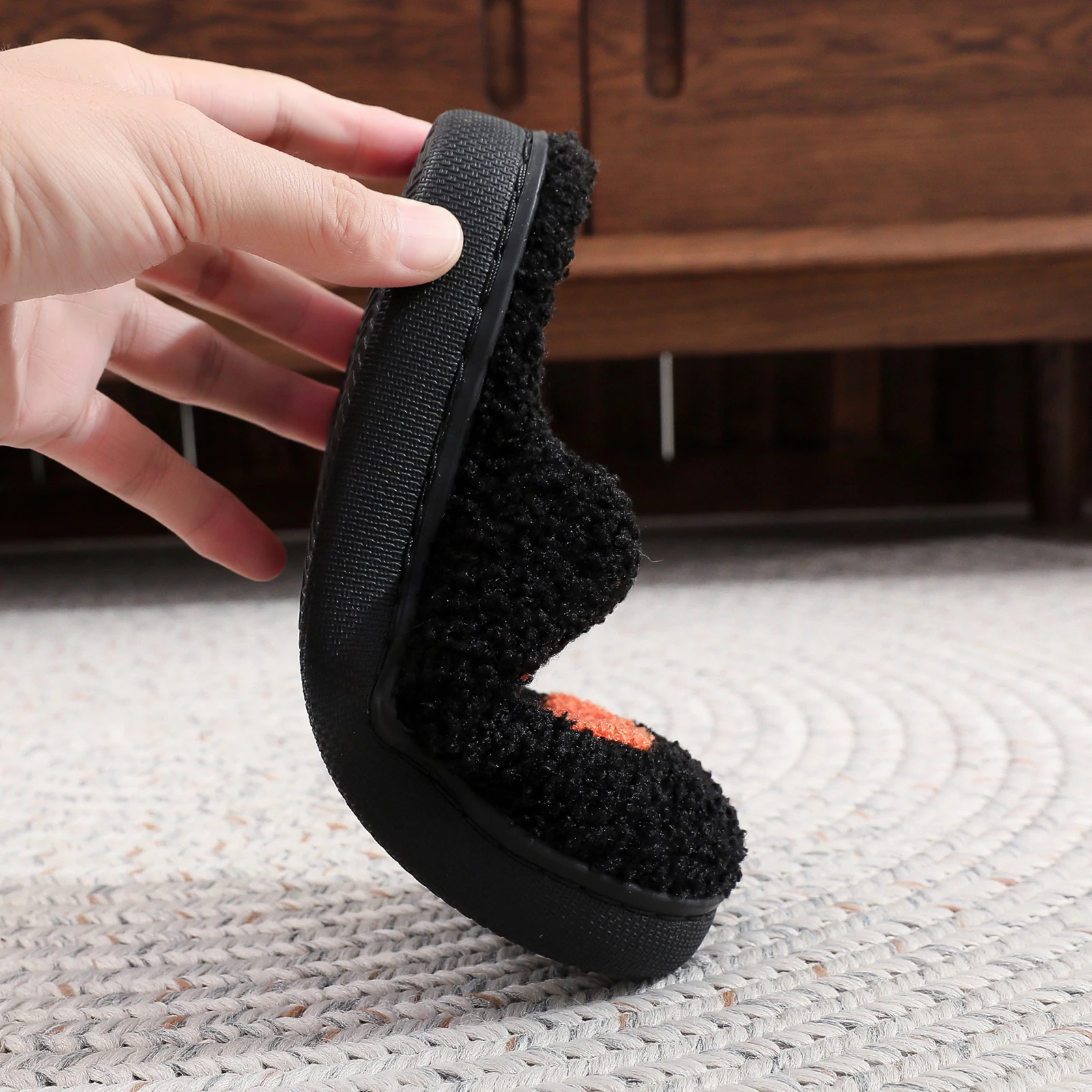 

Хлопковые тапочки с тыквой и призраком, нескользящие плюшевые тапочки, теплая нечеткая домашняя обувь, зимняя повседневная обувь для использования в помещении и на открытом воздухе