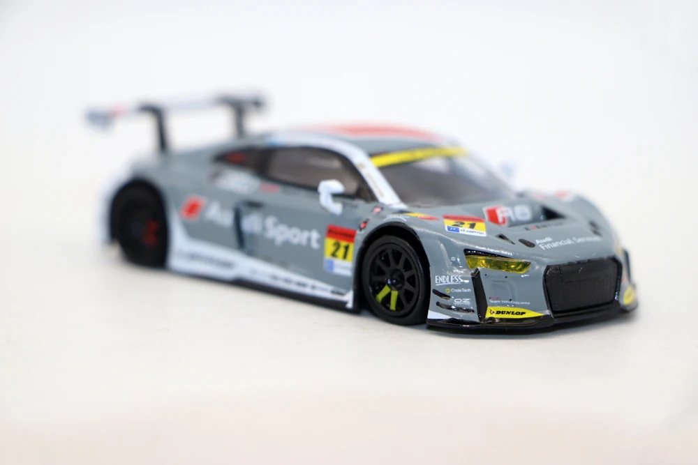 New Para64 1/64 Scale 2015 R8 LMS 2017 GT300 Racing Cars Diecast Alloy Toy Simulation Model For Collection gift