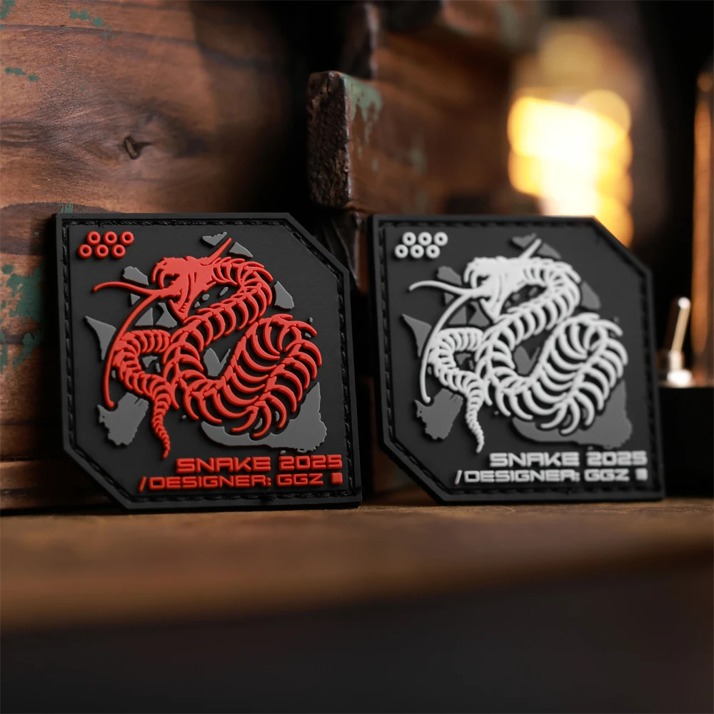 

Светящаяся нашивка из ПВХ со змеиными костями зодиака, светящийся в темноте тактический резиновый значок для одежды, украшение для рюкзака, жилета