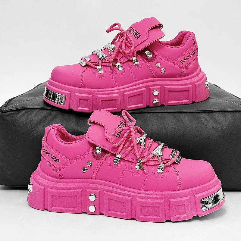 

Мужская модная обувь для скейтбординга на толстом каблуке с украшением в виде головки ногтей в стиле панк, подходит для улицы, четырехсезонная модная крутая модель