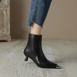 Women's New Autumn/Winter Metal Pointed Leather Cowhide Zipper Mid Heel Customized Large Calf Fashion Short Boots