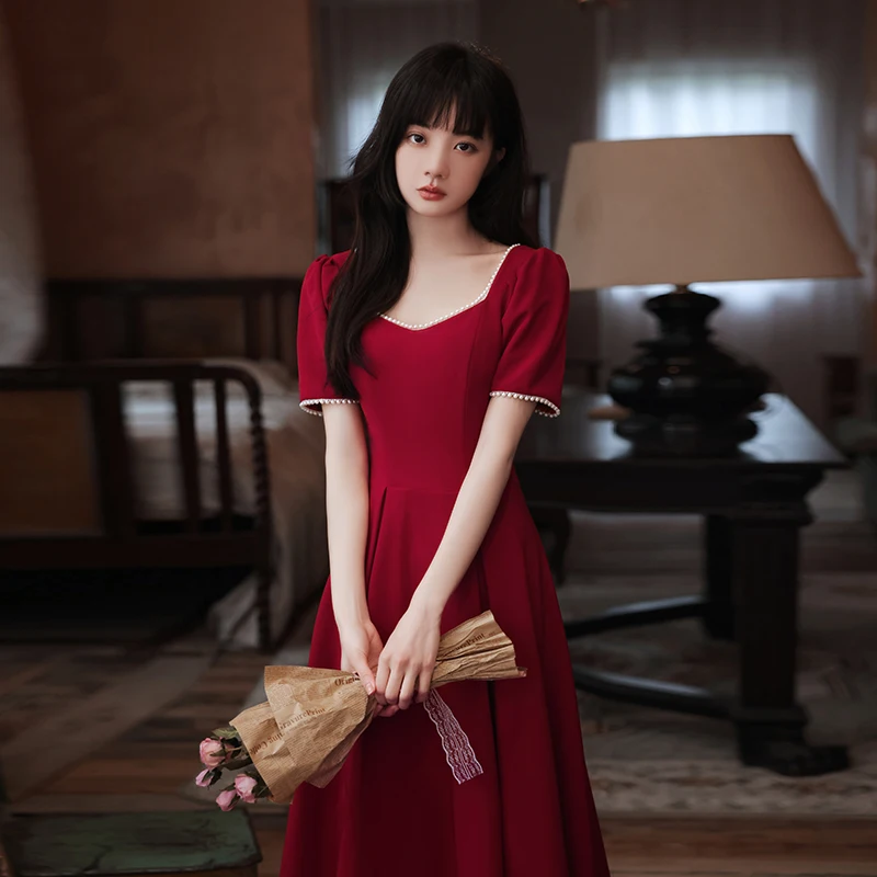 

Красное атласное свадебное платье с квадратным вырезом, коротким рукавом, завышенной талией, юбкой А-силуэта, в корейском стиле, для торжественных вечерних мероприятий, для женщин