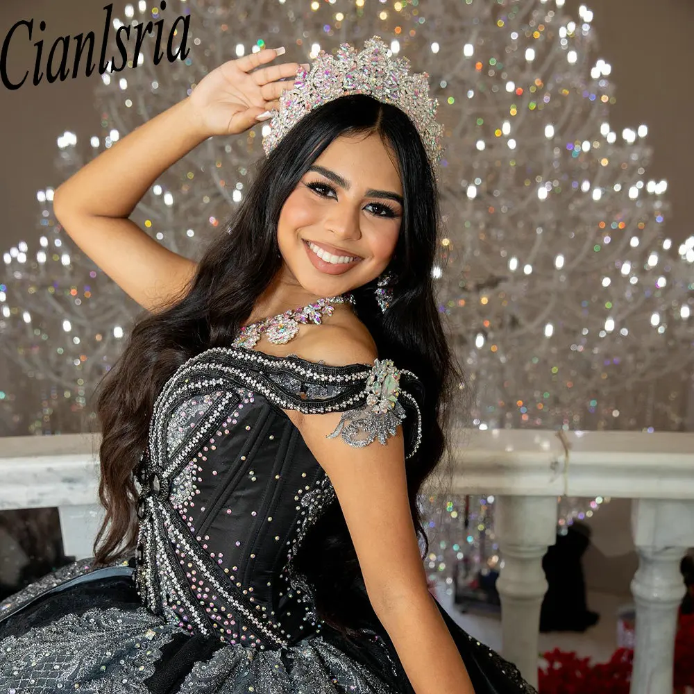 Vestido De quinceañera mexicana con cuentas De cristal, vestido De baile, Apliques De encaje, corsé, negro, fuera del hombro, XV Anos