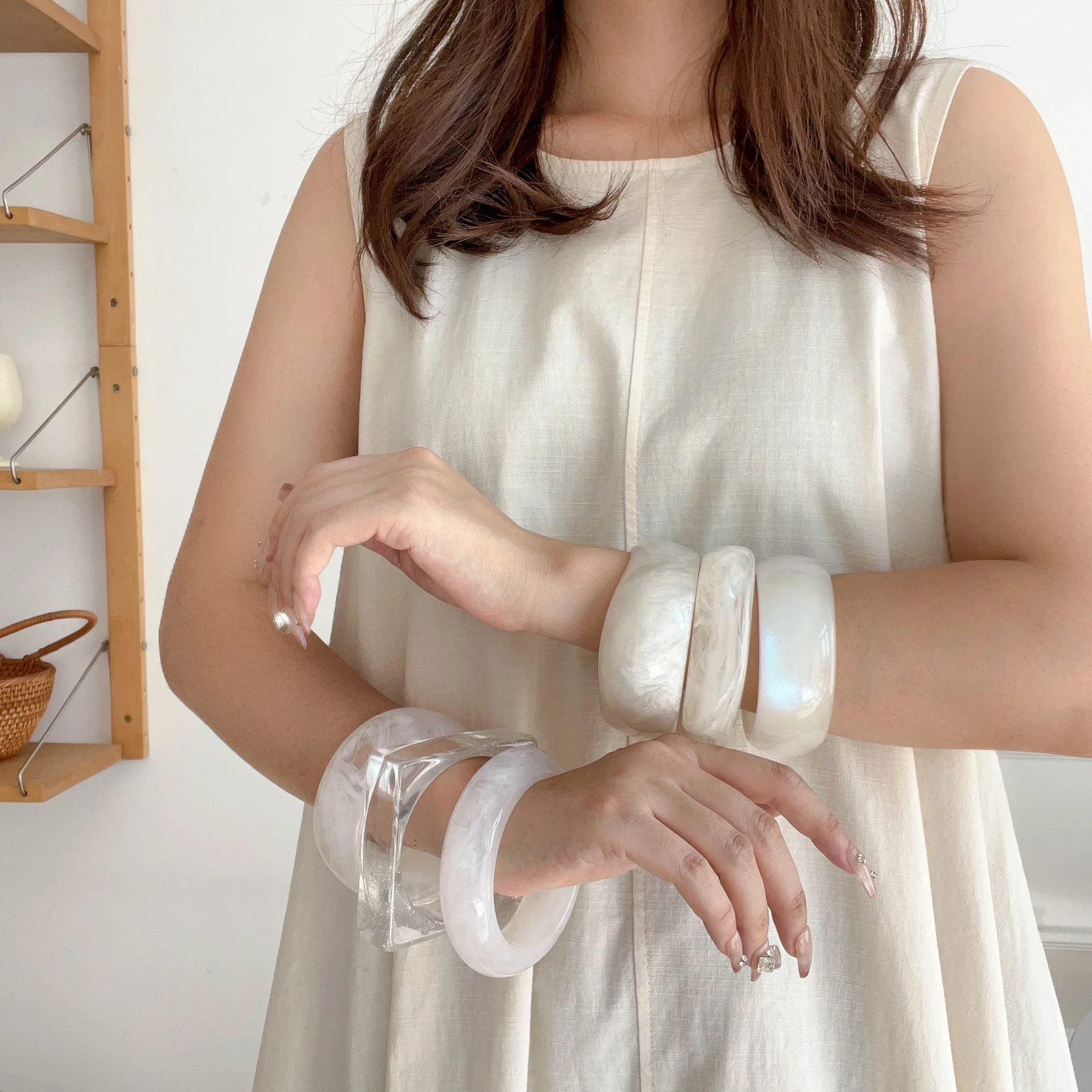 DIEZI Punk Irregular Geometric Bangles Fashion Hip Hop White Clear Acrylic Wide Bangles Bracelets For Women Men New Gift Jewelry