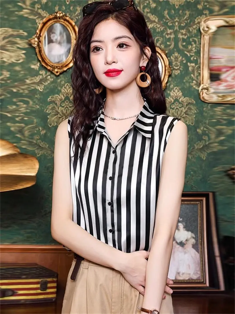 French Collar Striped Shirt For Women Sleeveless Vest Summer 2026 New Item Light Luxury High-End Shirt g1198