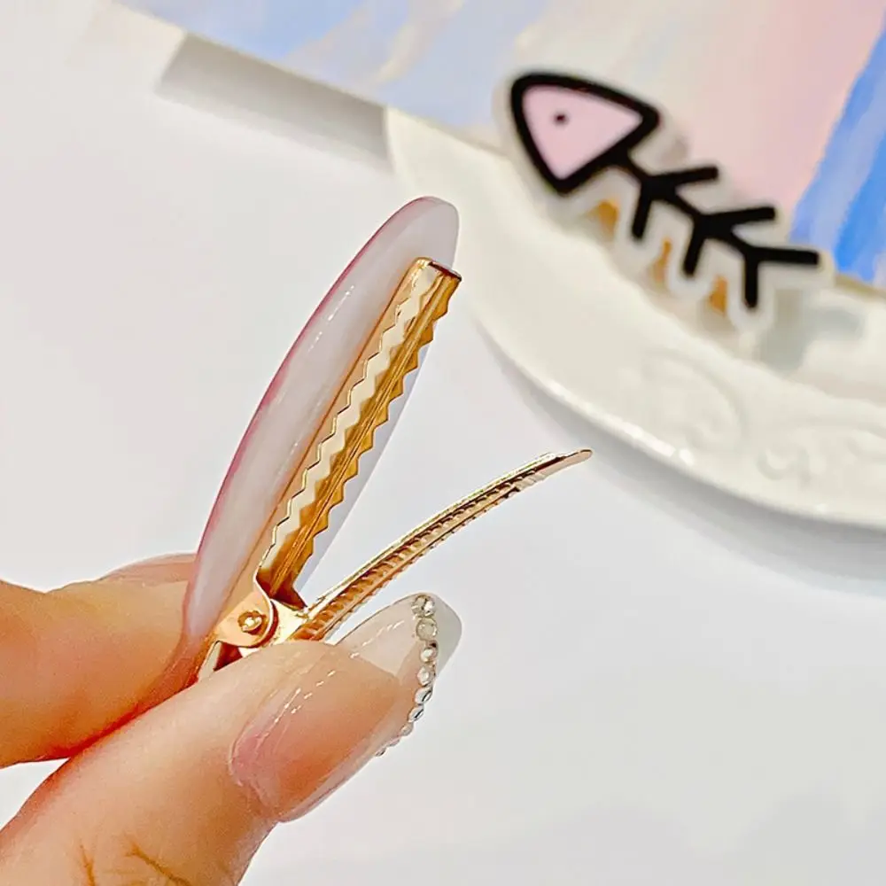 

Cool Fish Bone Bangs Clip Acetic Acid Pink Hair Clips Barrettes Y2K Hair Clips Spicy Girl