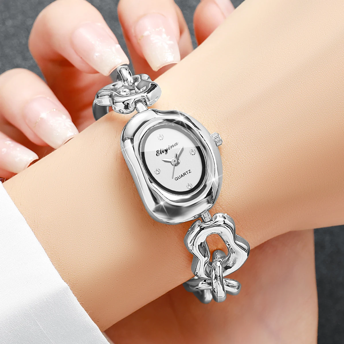 Fashion Cheese DIal Women Quartz Watch Elegant Silvery Chain Bracelet Strap Wristwatches Clock Relogio Feminino (Without Box）