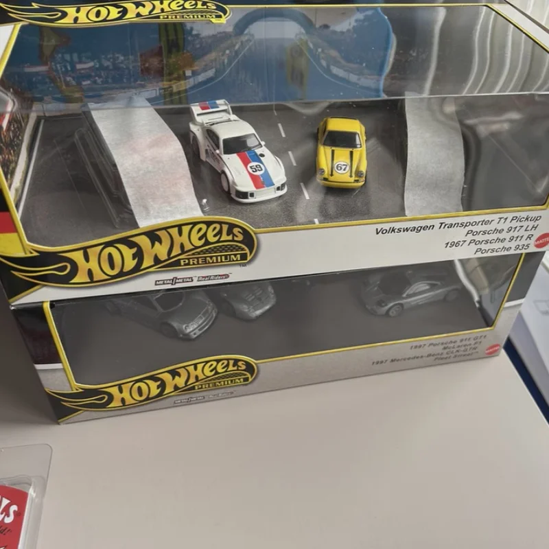 original-hot-wheels-premium-gmh39-4-pack-setcar-car-models-exotic-racers-1-64-transporter-die-cast-collectible-vehicle-boy-gift