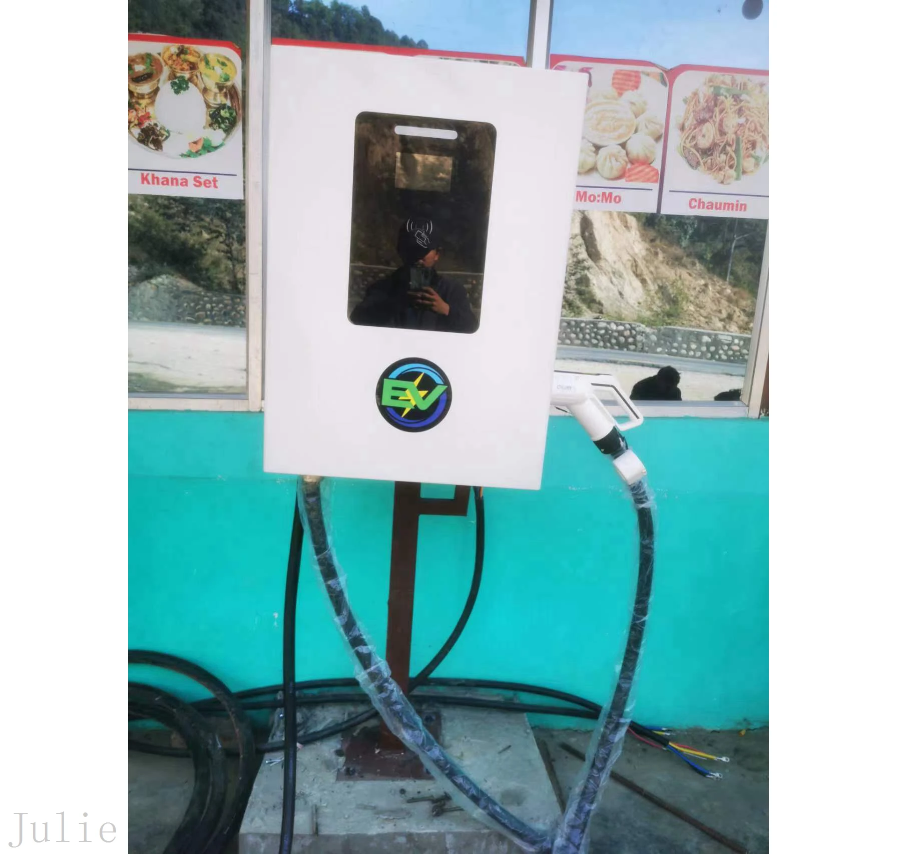 Level 3 Commercial EV Charger Station 20-60KW Chademo Wallbox OCPP 20-60KW Car Charger CSS1 2 New Fast DC Charging Cars