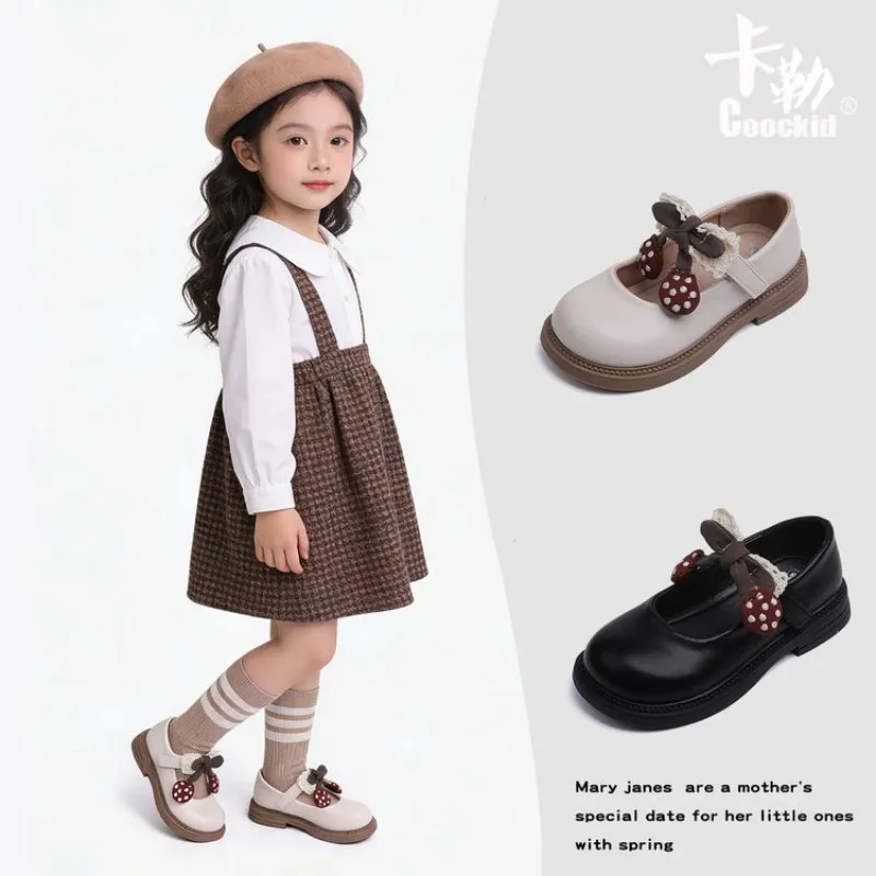 

Детские туфли без каблука с круглым носком, универсальные кожаные туфли для девочек с милыми бантиками, новая модная коллекция 2026 года, туфли-принцессы с мягкой подошвой