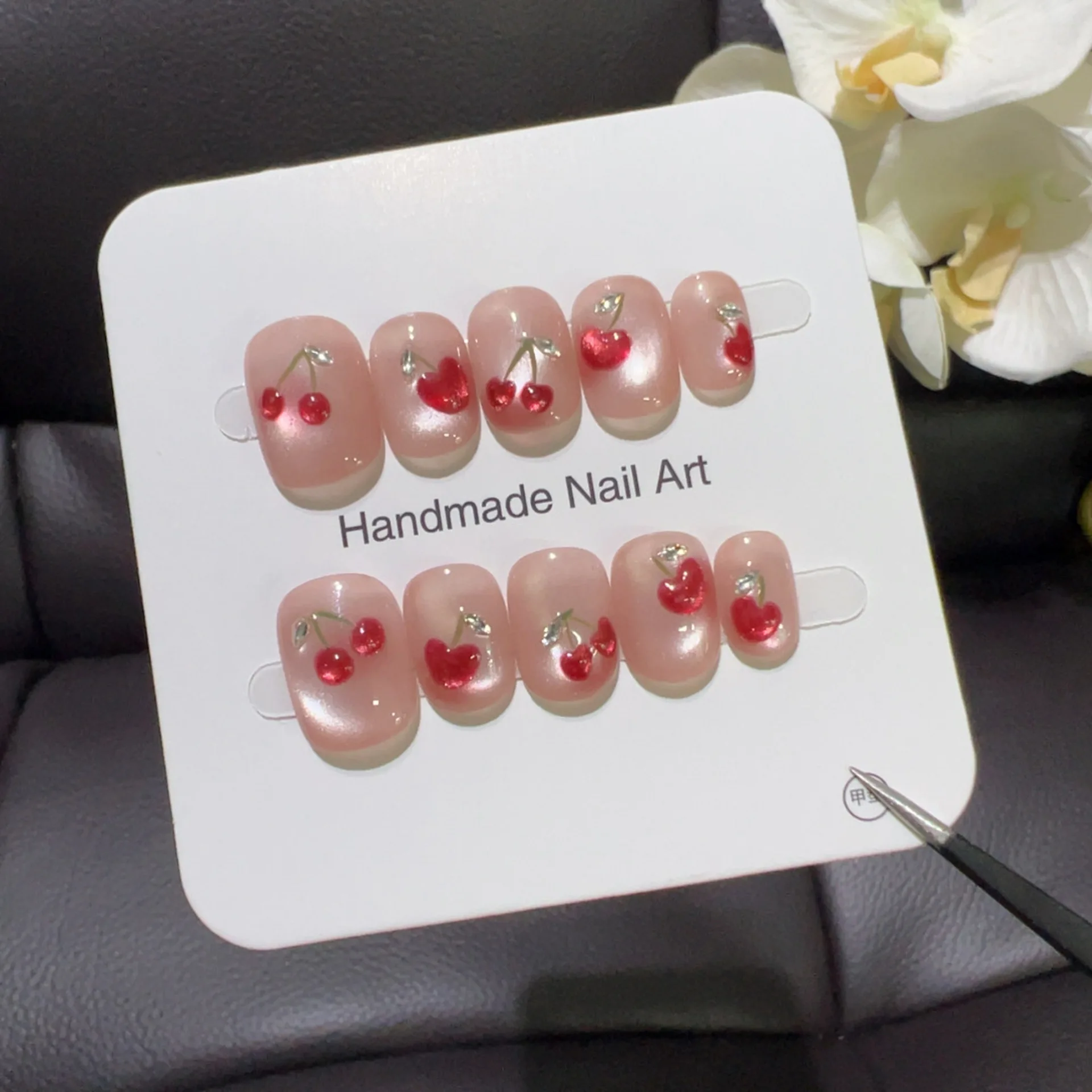 

10Pcs Nude Cat Eye Handmade Nails 3D Red Cherry Rhinestone Decor Fake Nail Short Square Round Sweet False Nail for Women&Girl