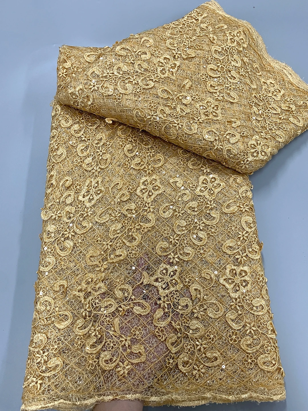 Gold African Luxury Guipure Cord Lace Fabric 2024 High Quality Nigerian Sequins Flocking Lace Fabric For Women Wedding Dress Sew