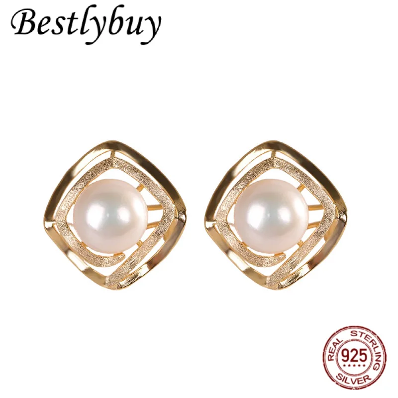 

Новые S925 посеребренные позолоченные инкрустированные пресноводным жемчугом маленькие ароматные стильные женские темпераментные квадратные серьги