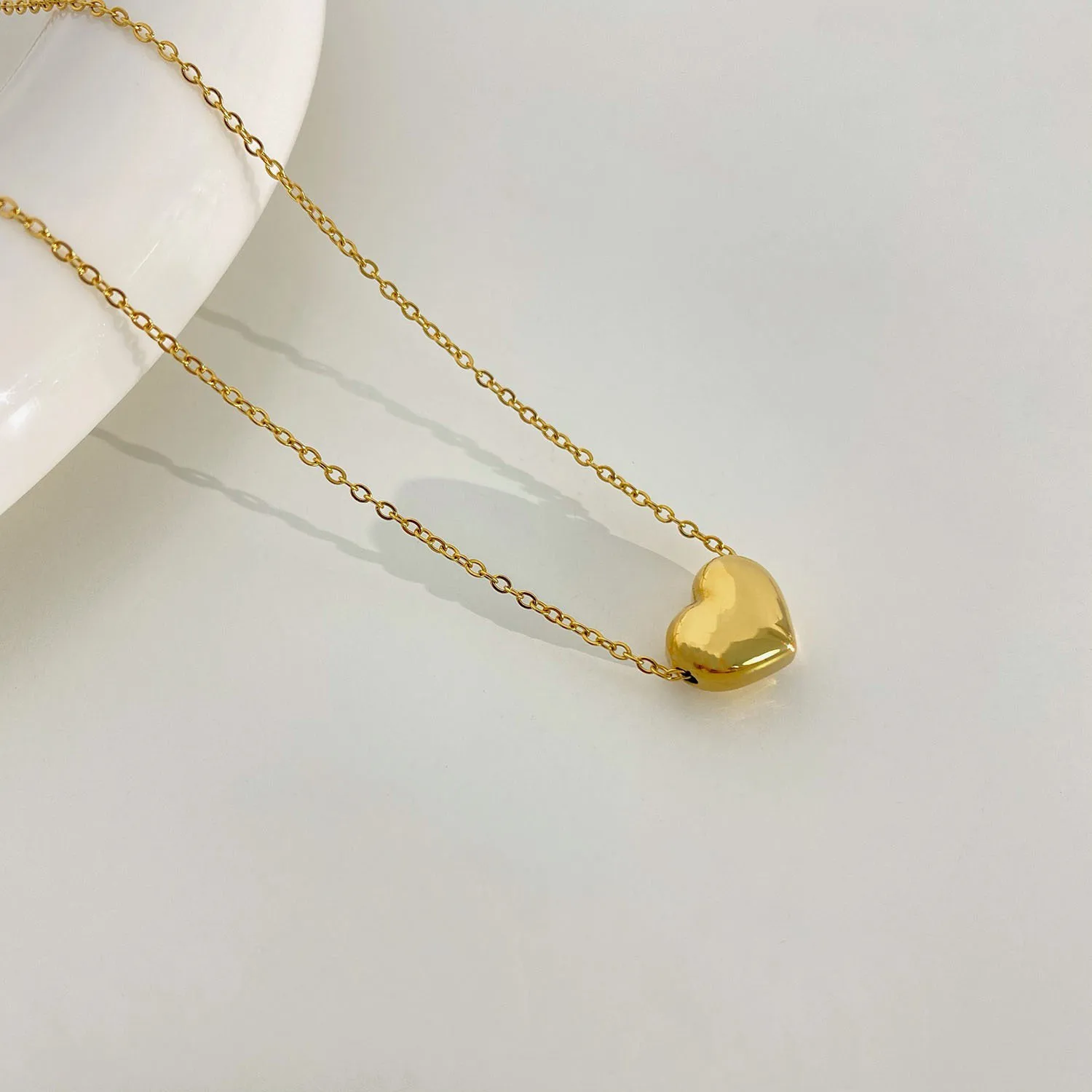 Peri\'sbox Exquisite Mini Small Heart Pendant Necklace for Women Anti-Tarnish 18K Gold Plated Clavicle Chain Minimalist Jewelry