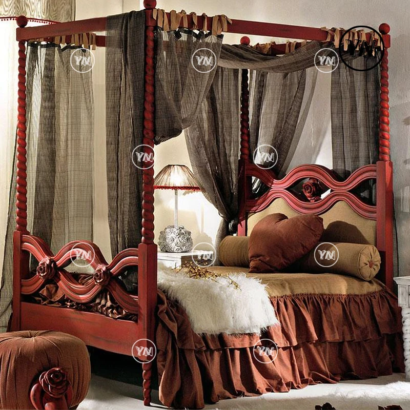 

Неоклассическая красная двуспальная кровать из цельного дерева в стиле ретро, римская кровать на колонне, резная кровать в главной спальне, большая свадебная кровать 1,8 метра