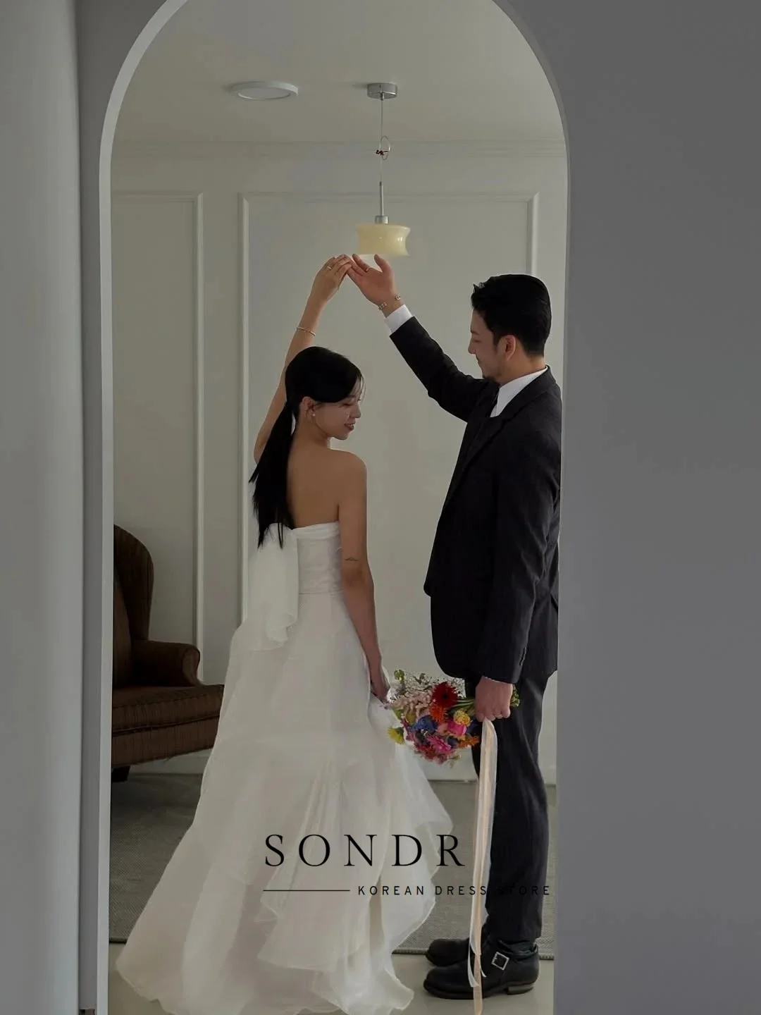 Sondr Fairy Silk Organza Wedding Dresses Korean Customized Strapless A Line Elegant Wedding Snap Dresses Reception Dresses 2025