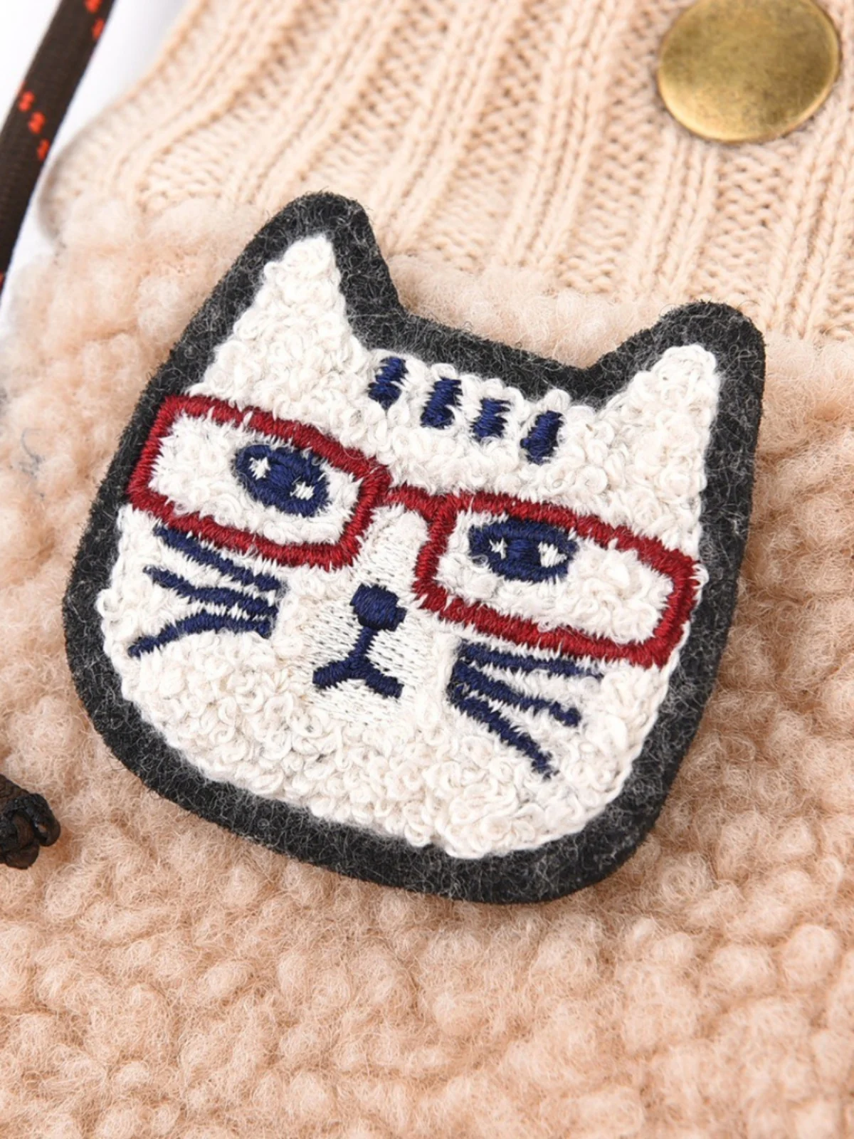 

Kusuguru Japan Lamb Fur Stitched Cartoon Slant Mobile Phone Bag Leisure Autumn Winter Crossbody Bag for Men And Women