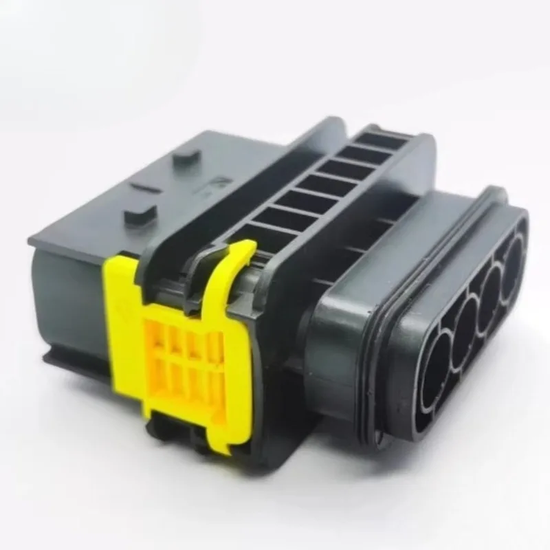 1-1564534-1 4P 5.8 مم مبيت طرفي ذكر، مبيت موصل كهربائي لأجهزة الأسلاك/السيارات/الإلكترونية