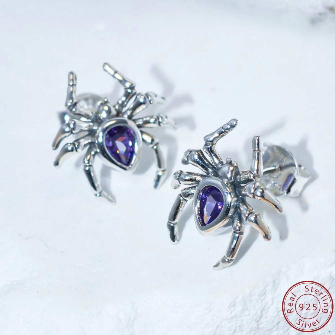 2023 European and American New Classic S925 Sterling Silver Spider Earrings Fashion Versatile High Grade Jewelry Gift Girl