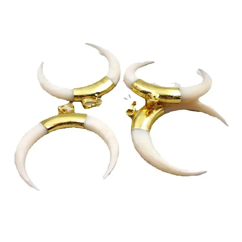 WT-P1235 Wholesal 5/Pieces Natural Shell Pendant Crescent With 18k Gold Top Accessory For Fashion Jewelry Making