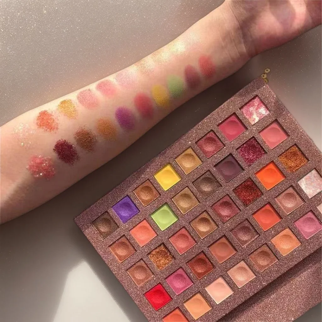 ​ ​ Tavolozza di ombretti a 40 colori - Tonalità metalliche con glitter luccicanti opachi con specchio (regalo di compleanno perfetto) ​ ​