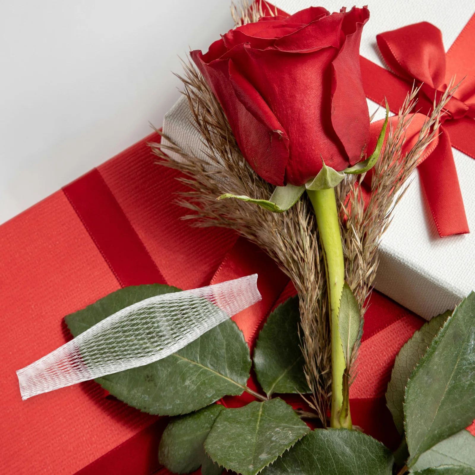 

100pcs Flower Protection Net Sleeve Floral Wrapping Mesh Rose Covers Gardening Netting Bouquet Packaging Accessories