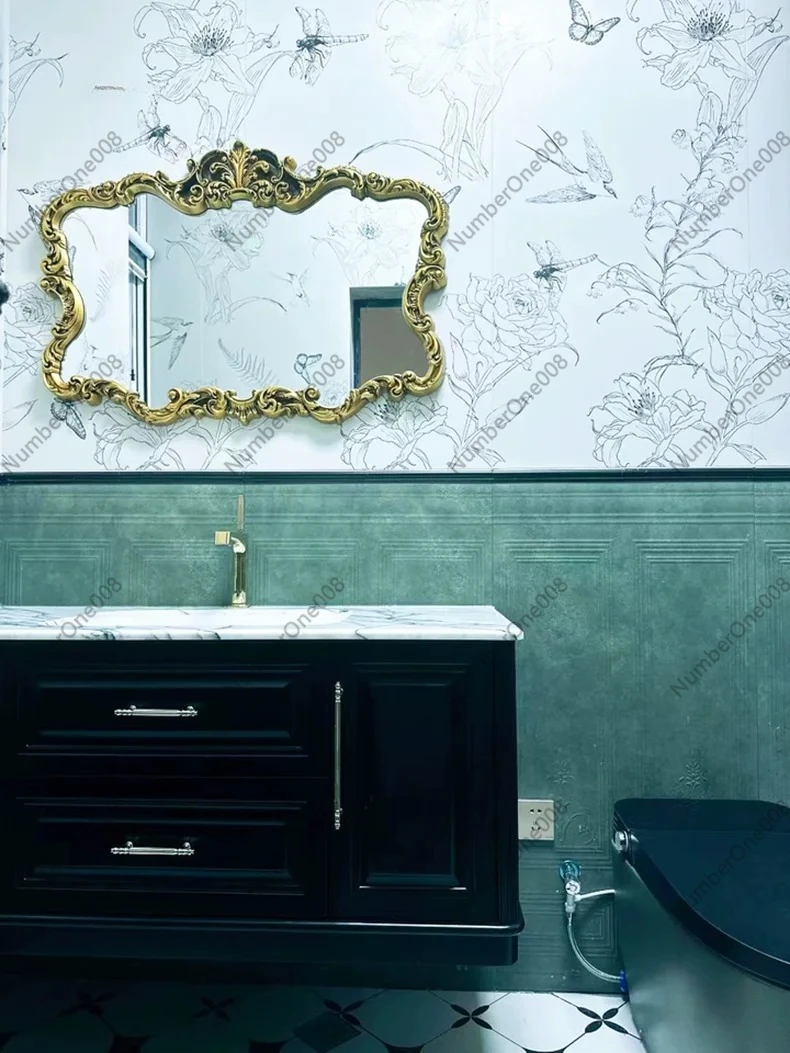 European Carved Bathroom Mirrors Retro Gold Frame Vanity Mirror Light Luxury Personality Designer Decorative Mirrors for Home
