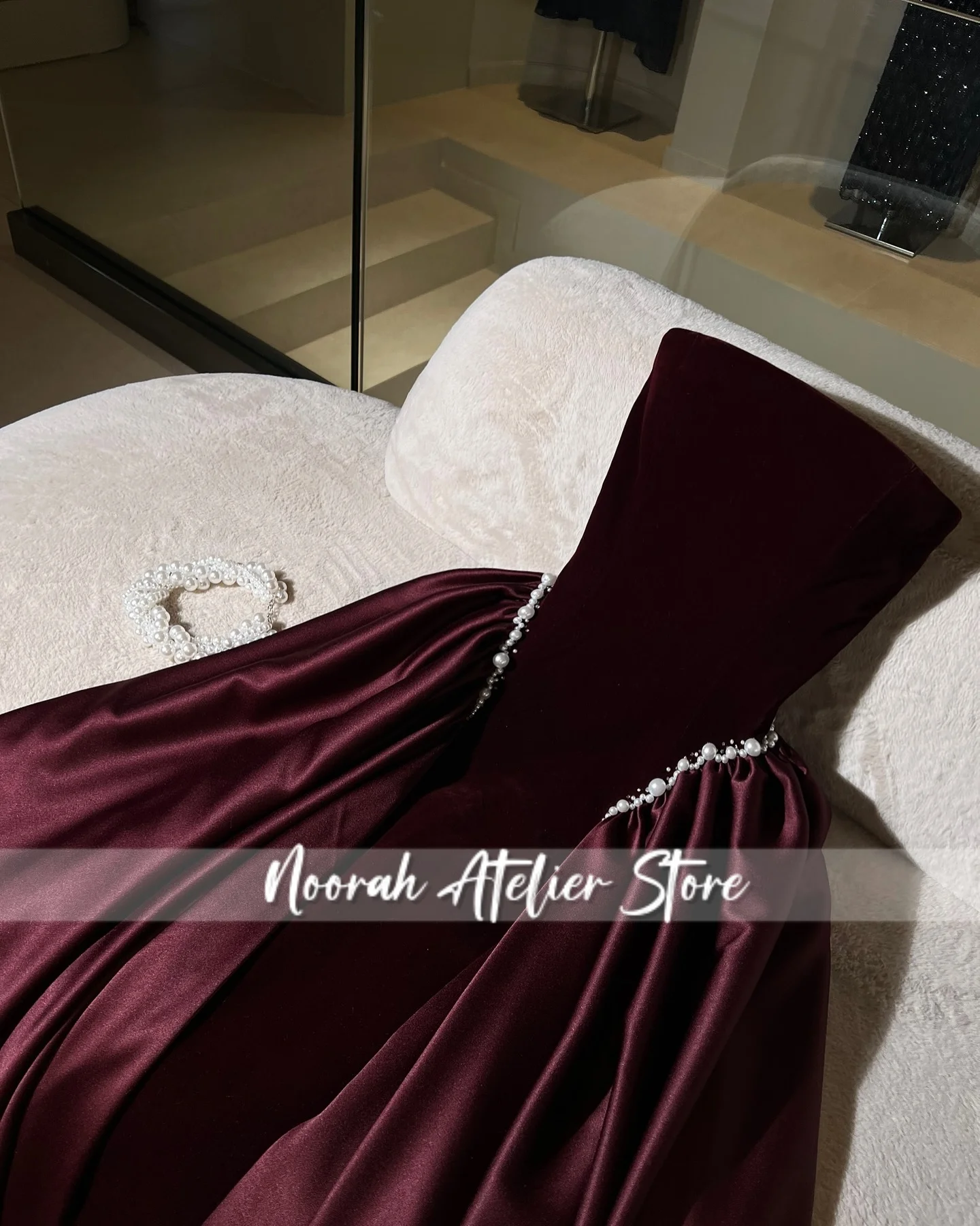 Elegante Bule sin tirantes perlas nuevos vestidos de noche lujosos 2025 Aline mujeres Dubai Vestido largo de fiesta Vestido de graduación personalizado