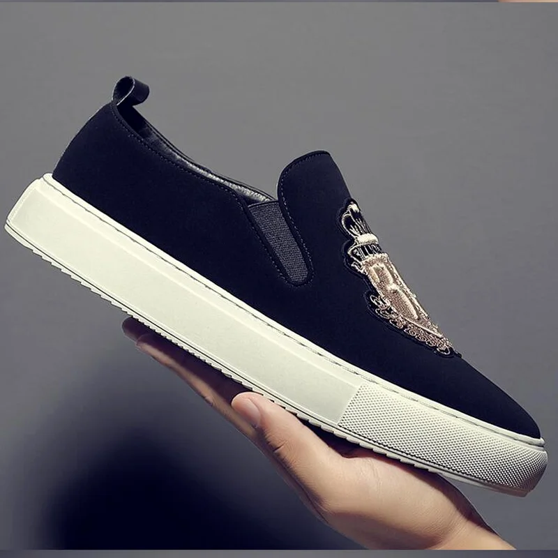 2024 Spring Autumn New Men Leather Casual Shoes Man Slip-On Luxury Embroidery Suede Leather Flat Skate Shoes Trend Loafers