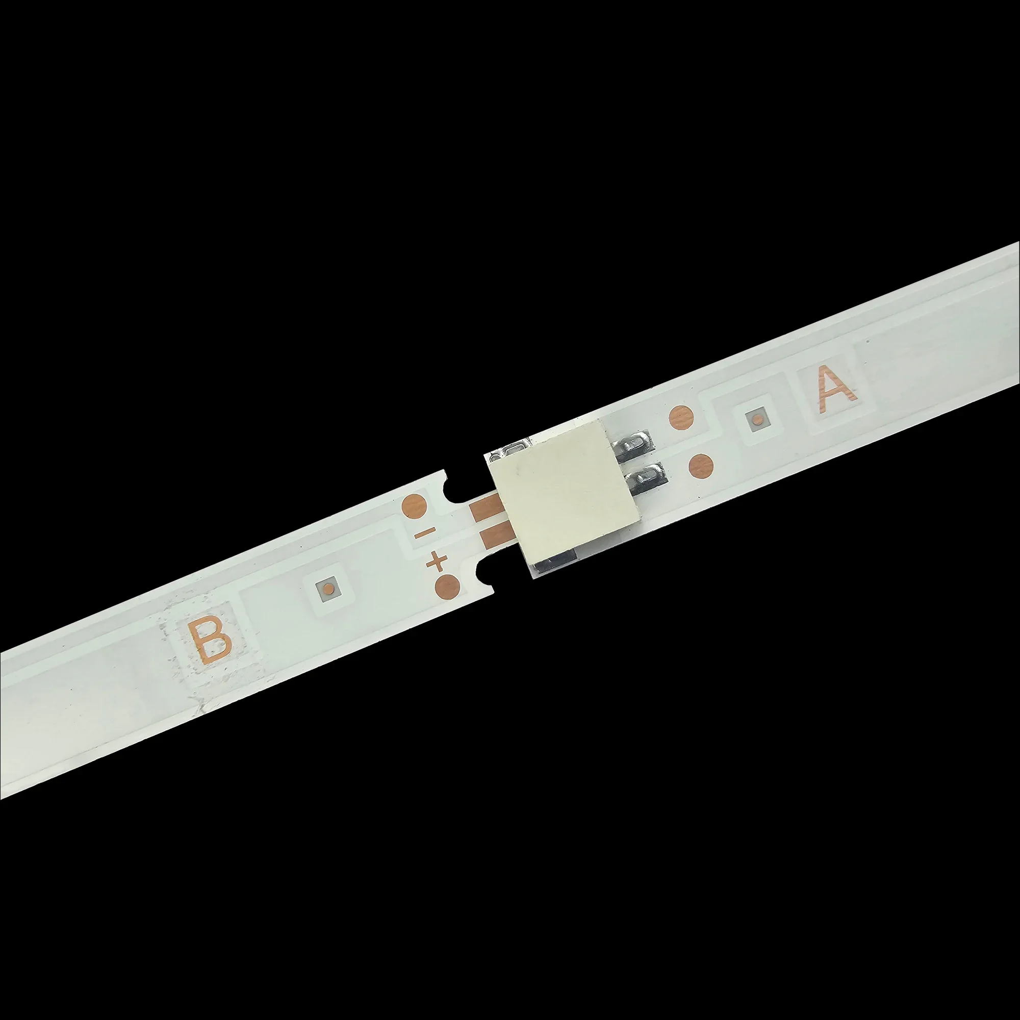 Led Backlight Strip Voor C-SKA43D730 Kp43dil012/0206 Ax043dld12at050 Ax43dil056 EL043DLD16AT012-LKT2CS2F AX043DLD16AT017-ILFM