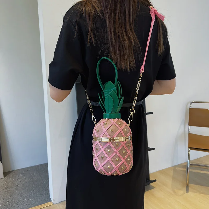 Cute Pineapple Design Women Bag Created Fruit Shoulder Bag Originality Design Ladys Crossbody Bag Metal Chain Handbag