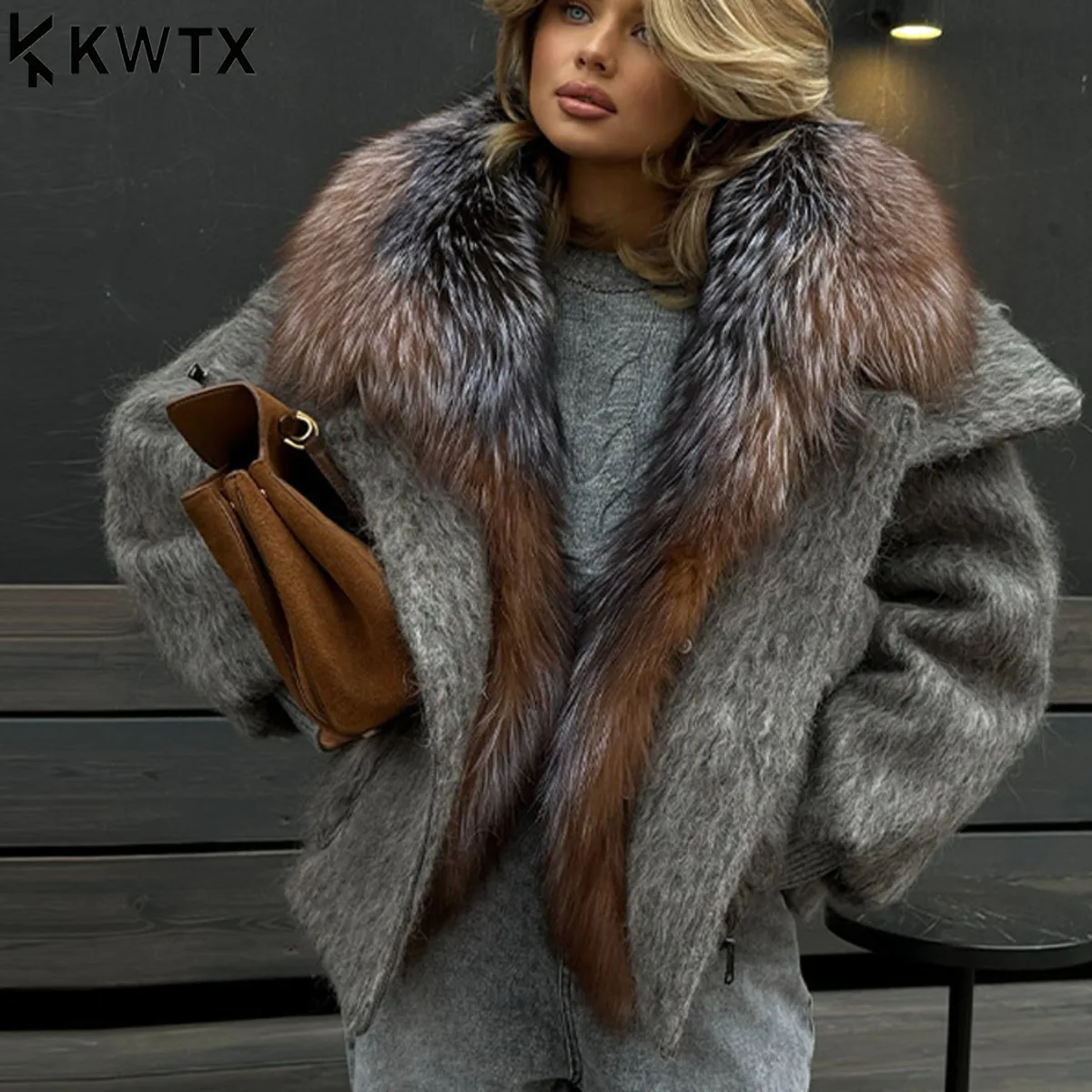 

KWTX 2026 New Arrival Women's Grey Wool Blend Coat, Oversized Faux Fur Collar Winter Jacket, Elegant Luxury Style Warm Outerwear