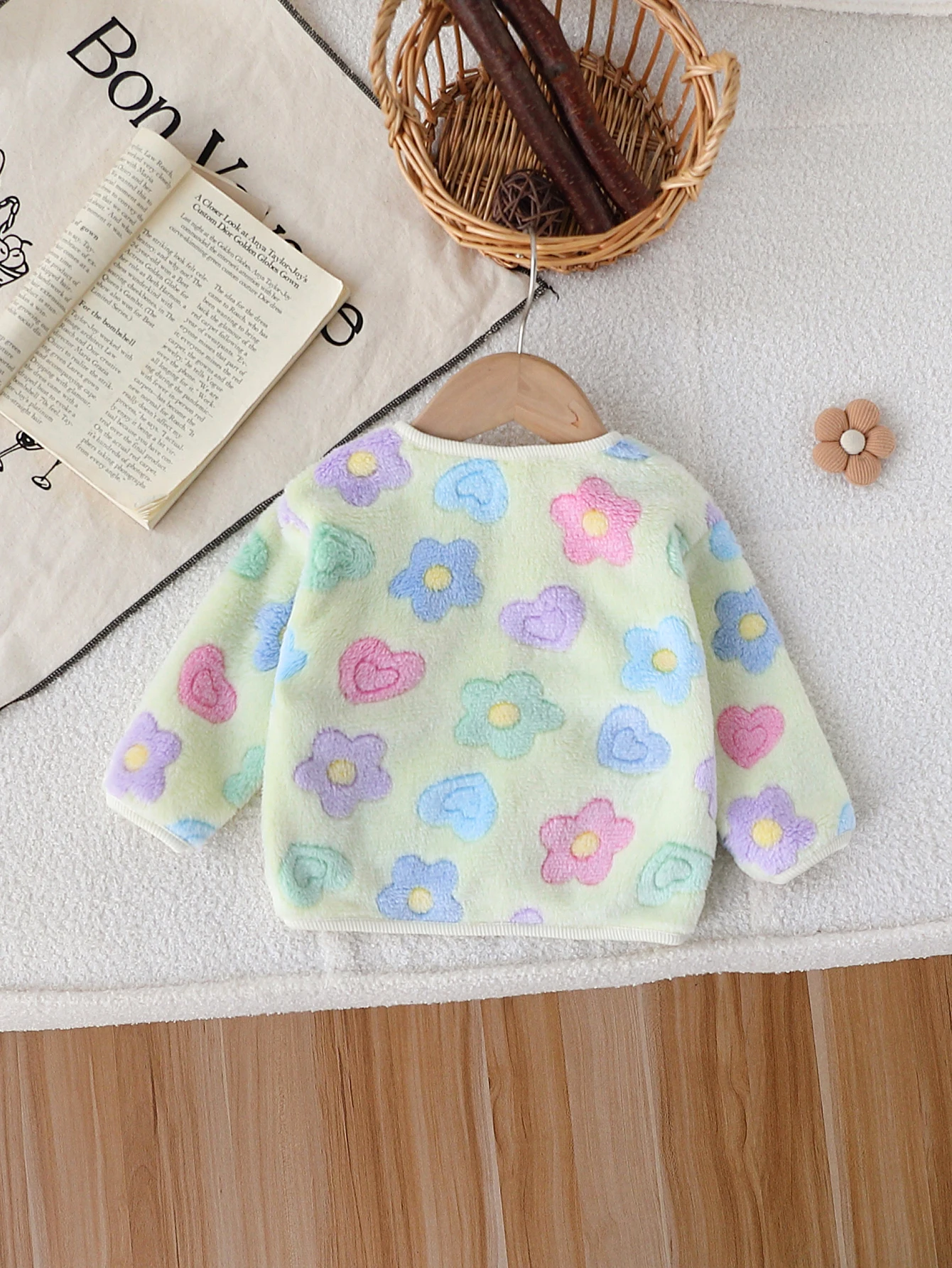Baby-Mädchen Herbst-Winter-Plüschjacke, Niedliche Lässige Bunte Blumen-Design Vorne Offene Knopfleiste Langarm-Jacke für Kleinkinder – Detail 2