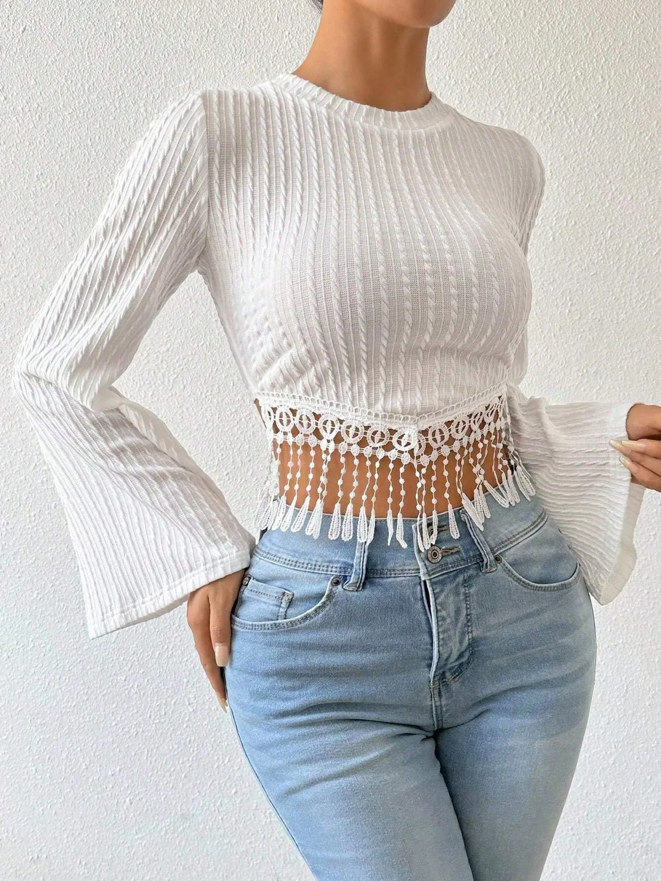 2026 Spring Autumn Women Elegant T-shirt Tassel Design Bell Sleeve Crop Top