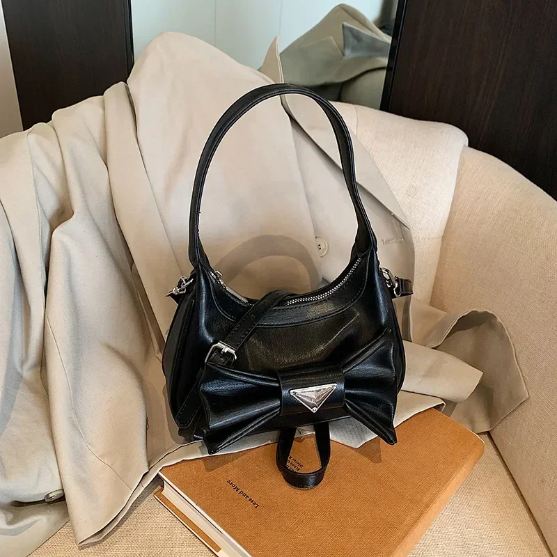 

2025 Summer New Women's Spice Girl-Inspired Underarm Bag Exquisite Bowknot Dumpling Design Trendy Niche High-End Shoulder Bag