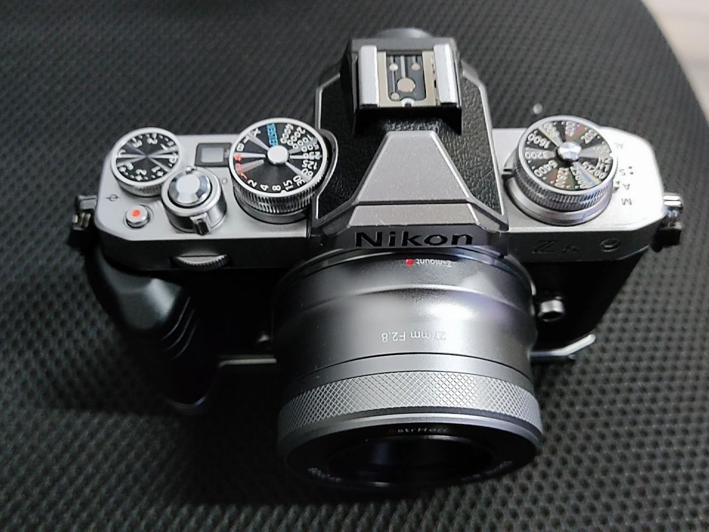 L Bracket For Nikon ZFC Camera Quick Release Plate  Hand Grip Replaces GR1