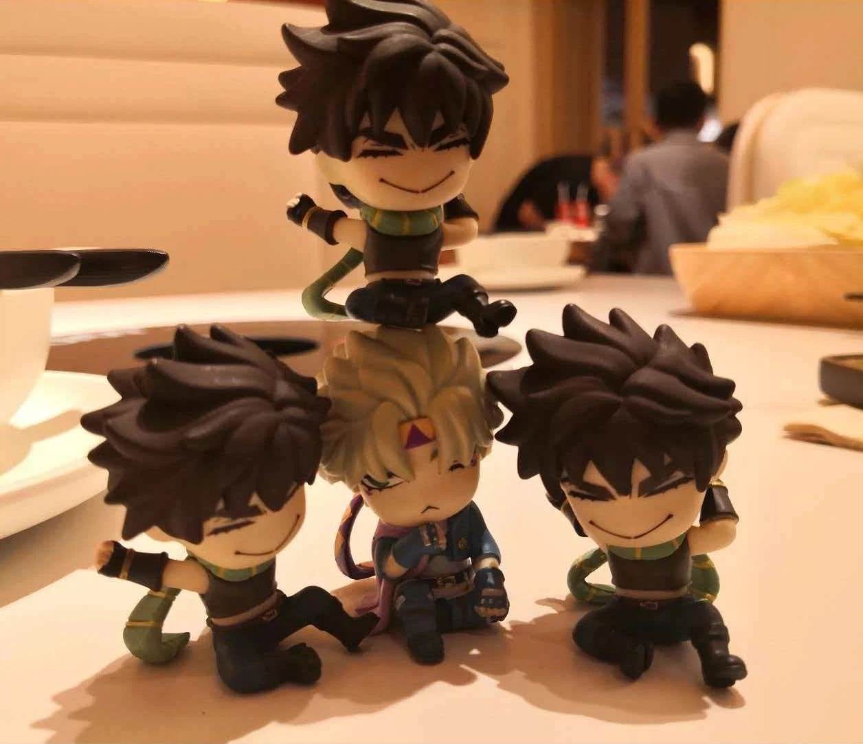 

Новые продукты на складе, аниме, фантастические приключения, слепая коробка от плеча до плеча, настольные украшения ручной работы, праздничные подарки