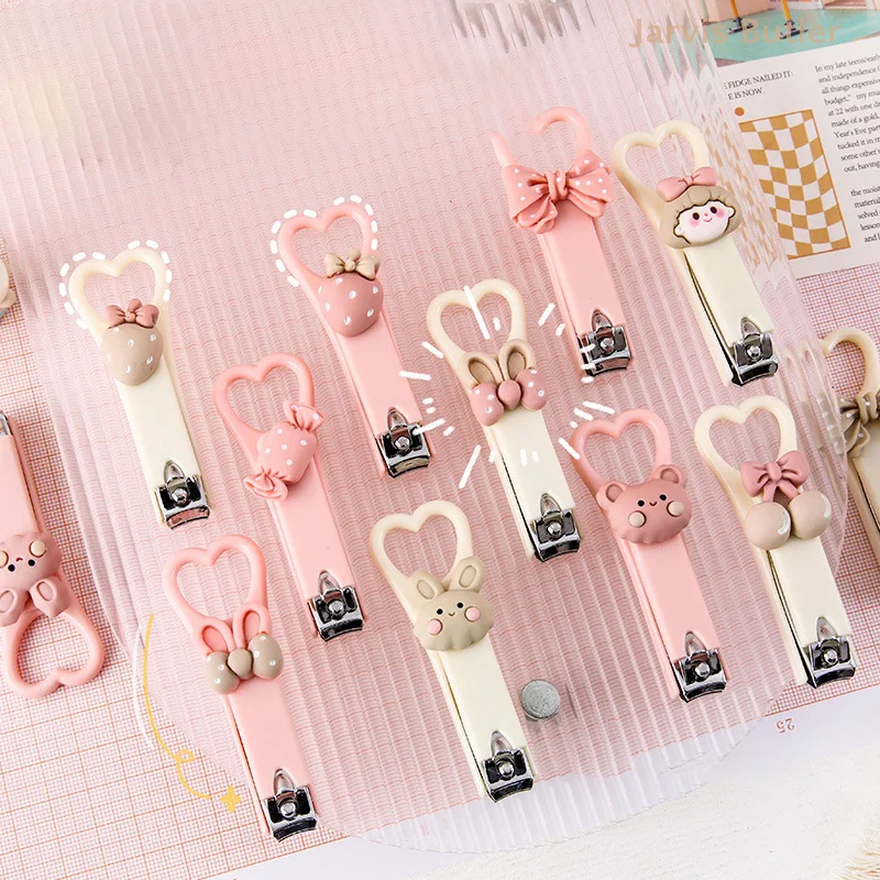 Cartoon Love Nail Clippers Cute Mini Nail Clippers Household Anti-splash Folding Nail Clippers Manicure Manicure Clippers