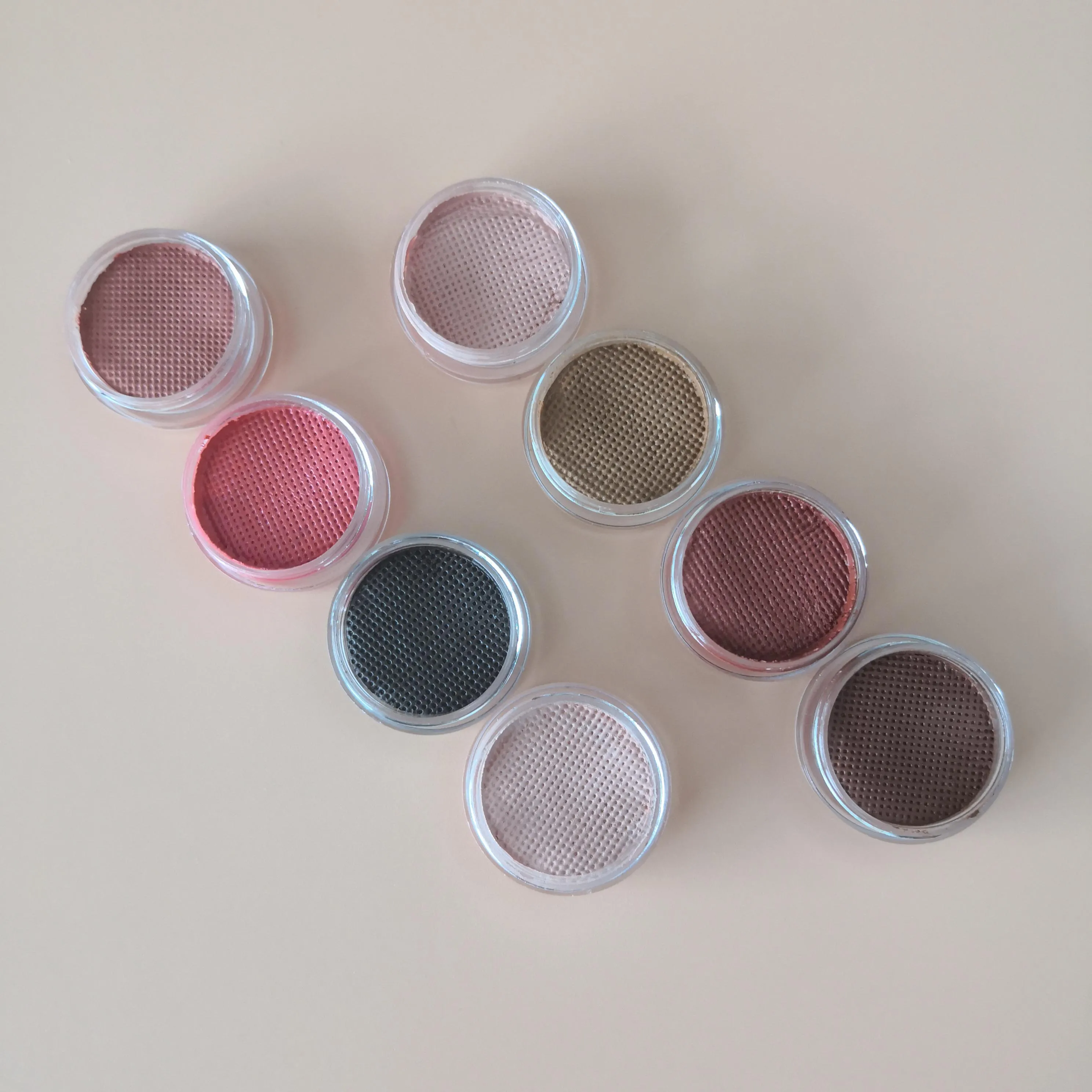 Privé label watergeactiveerde eyeliner gezichtsverf lichaamsverf matte bruine kleur cake liner gezichtsverf