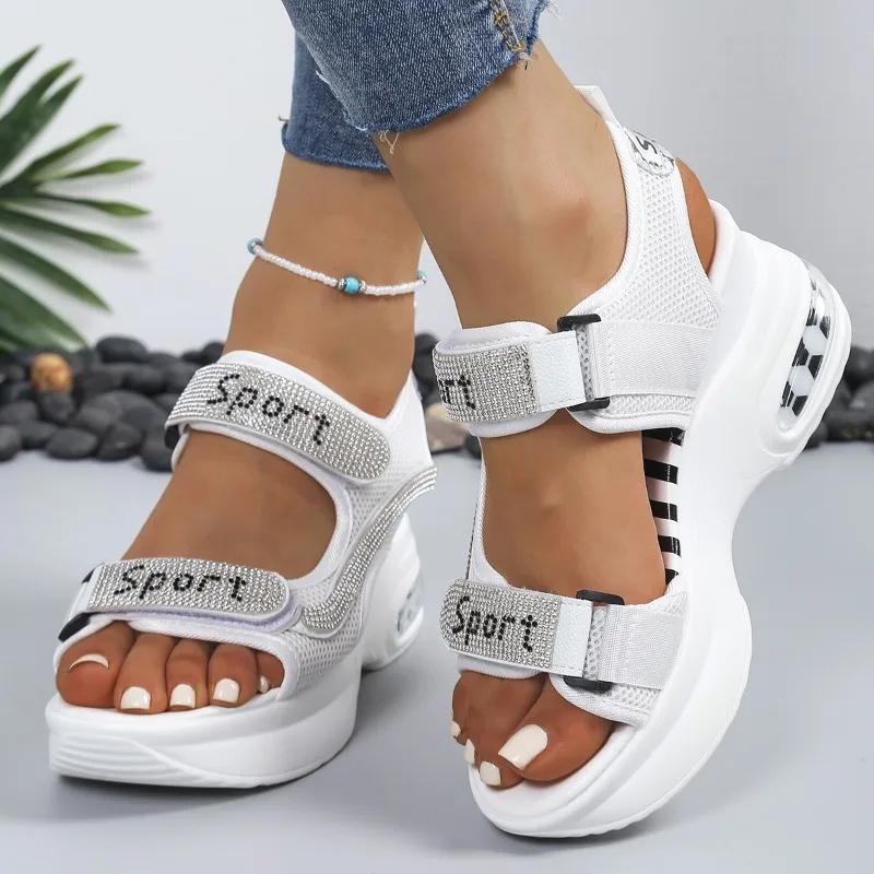 

New women's fashionable sandals with thick soles and a sporty style, featuring Velcro and rhinestones, inspired by Roman sandals