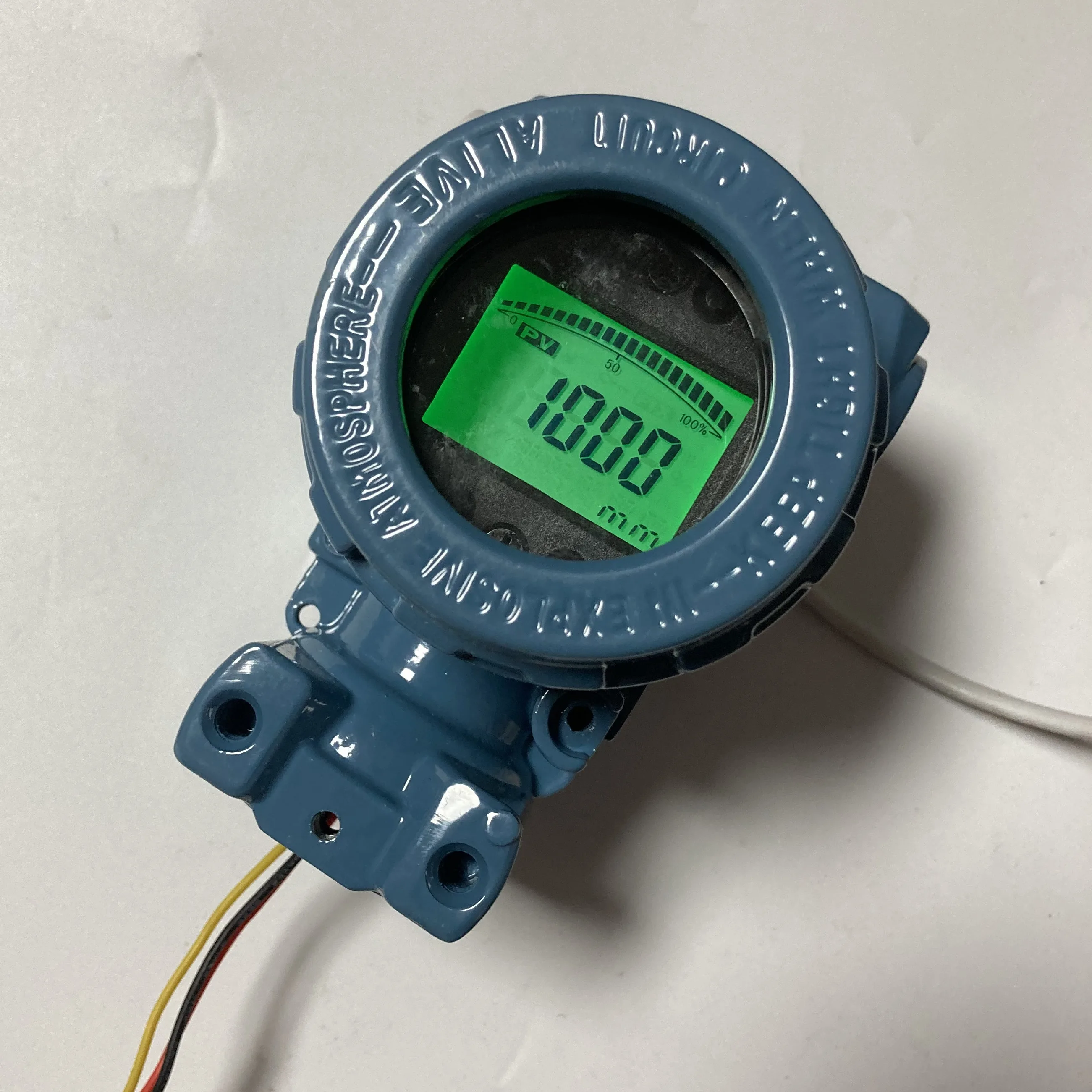 Trasmettitore di livello a galleggiante magnetico Regolatore dell'acqua Carburante Liquido Verticale 4-20mA Sensore continuo Sensore di livello del misuratore dell'olio